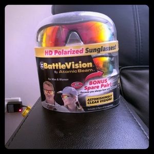 Polarized sun glasses